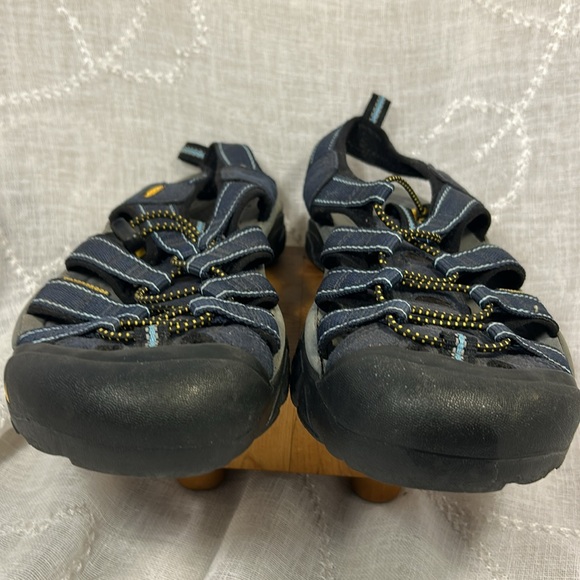 Keen waterproof Newport sandals almost new - Picture 6 of 11
